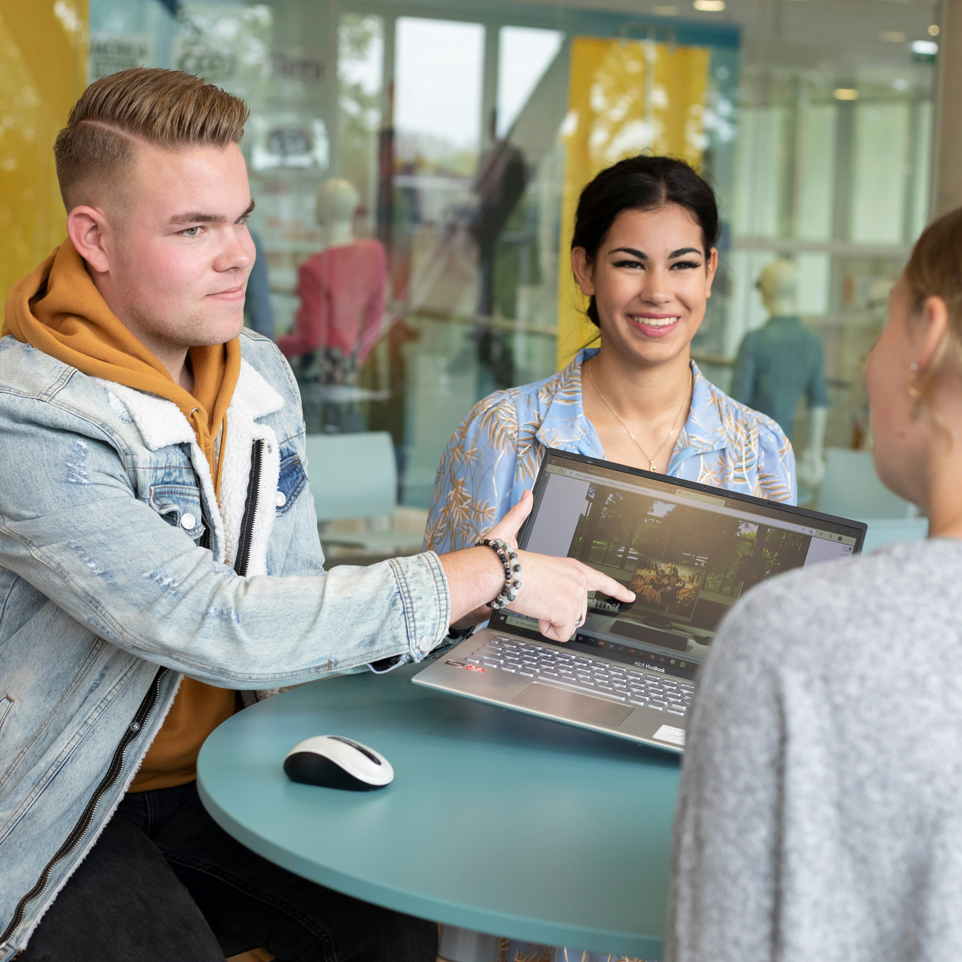 Business administration & control specialist