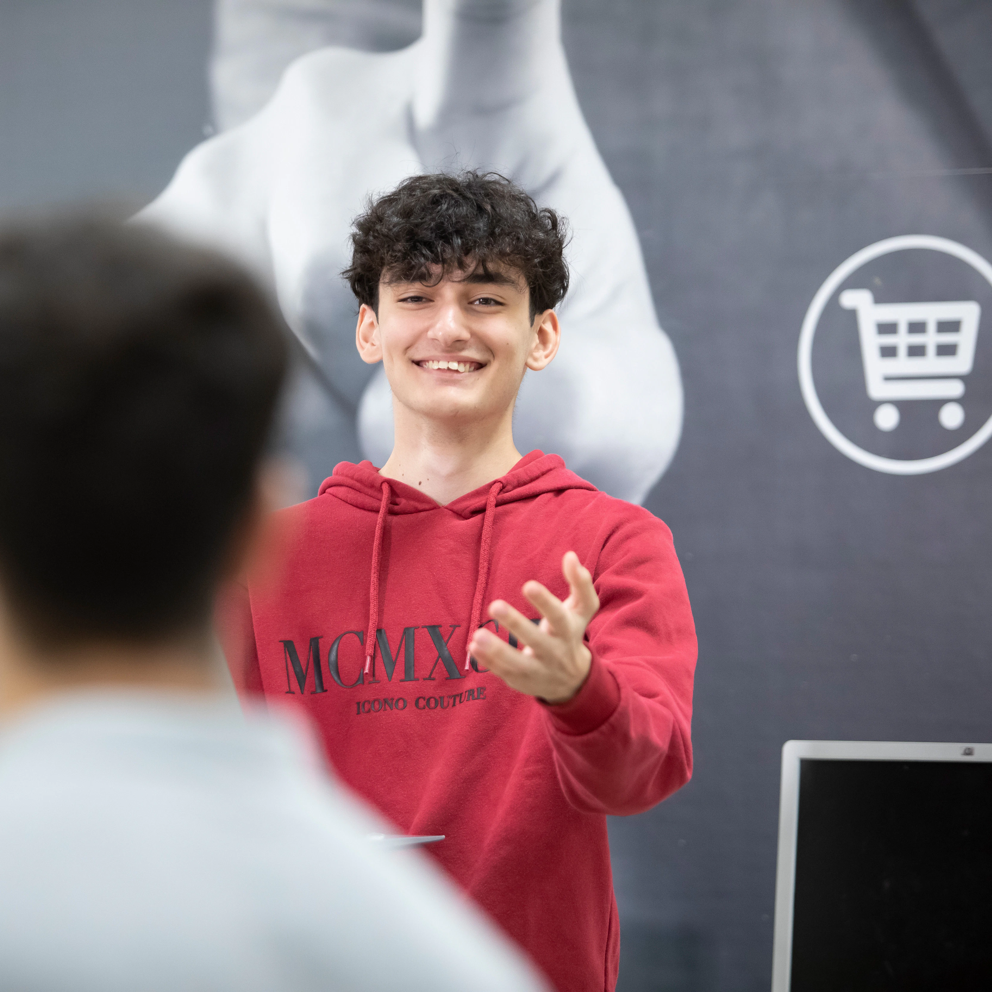 Student achter laptop