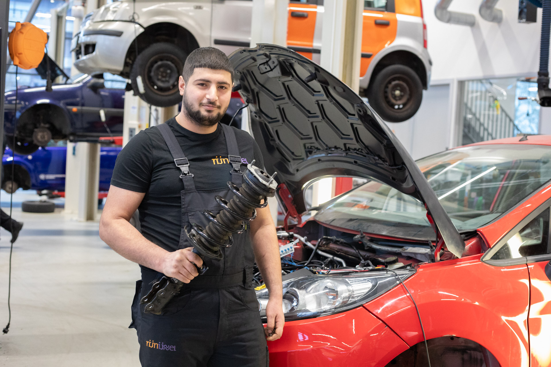 Basistechnicus voertuigen en mobiele werktuigen